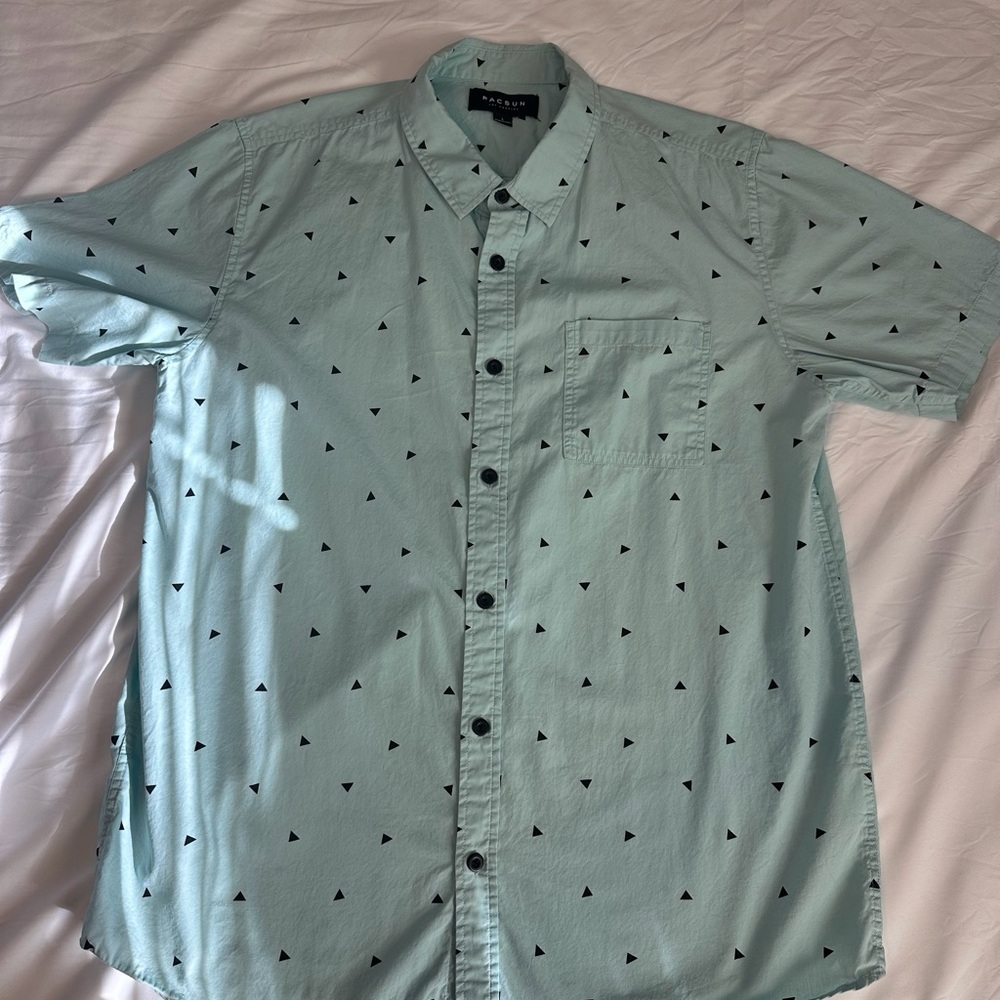PacSun Mint Green Triangle Print Shirt